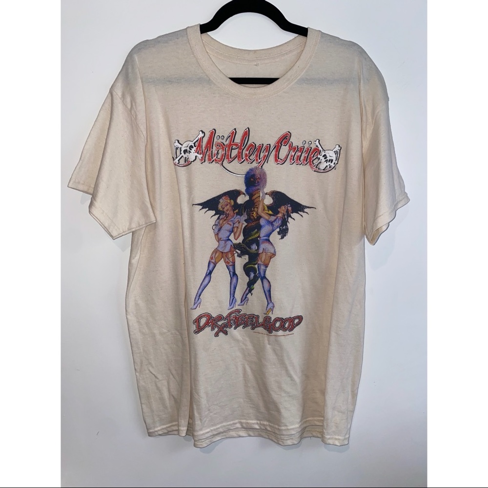 Men’s Motley Crew soft cotton vintage band tee